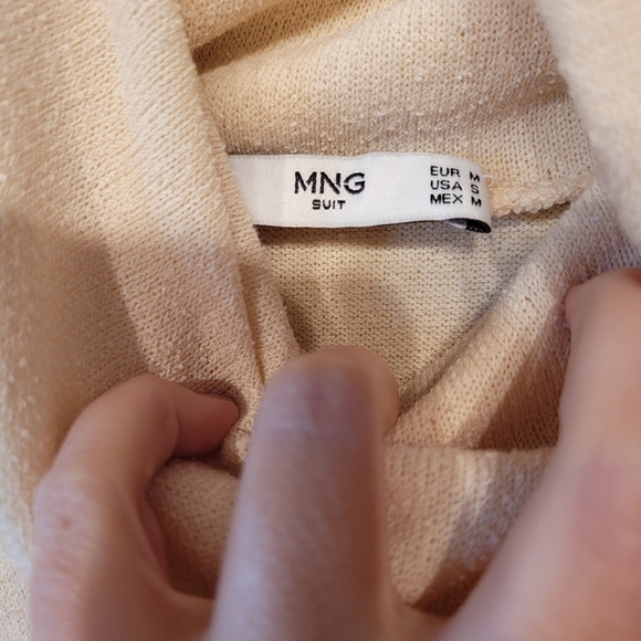 Top - Picture 3 of 4